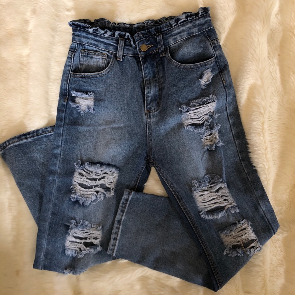 Super cute jeans!